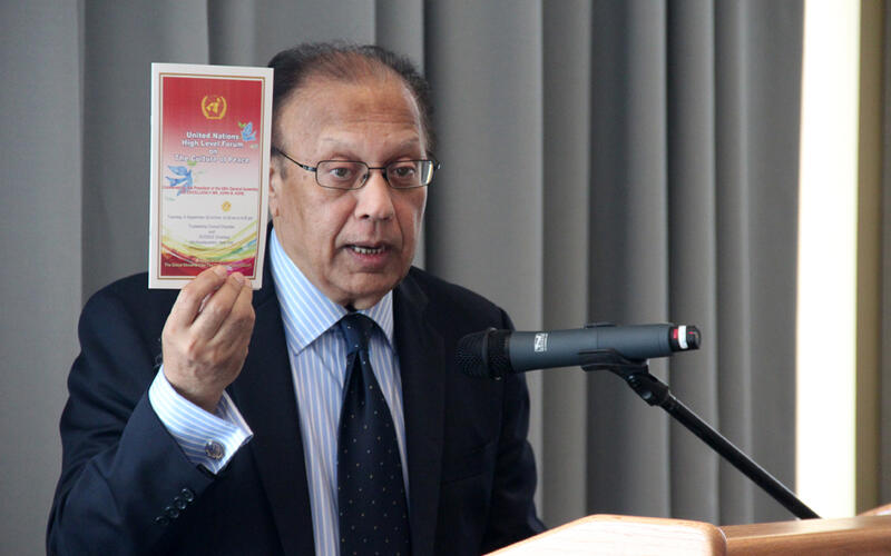 Ambassador Anwarul K. Chowdhury, Former UN Under-Secretary-General and High Representative speaks to an audience of distinguished guests at the Lunch Event on Early Childhood Development and Peace.